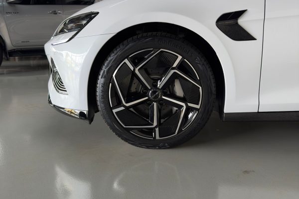 WhatsApp-Image-2025-10-14-at-16.43.26-3